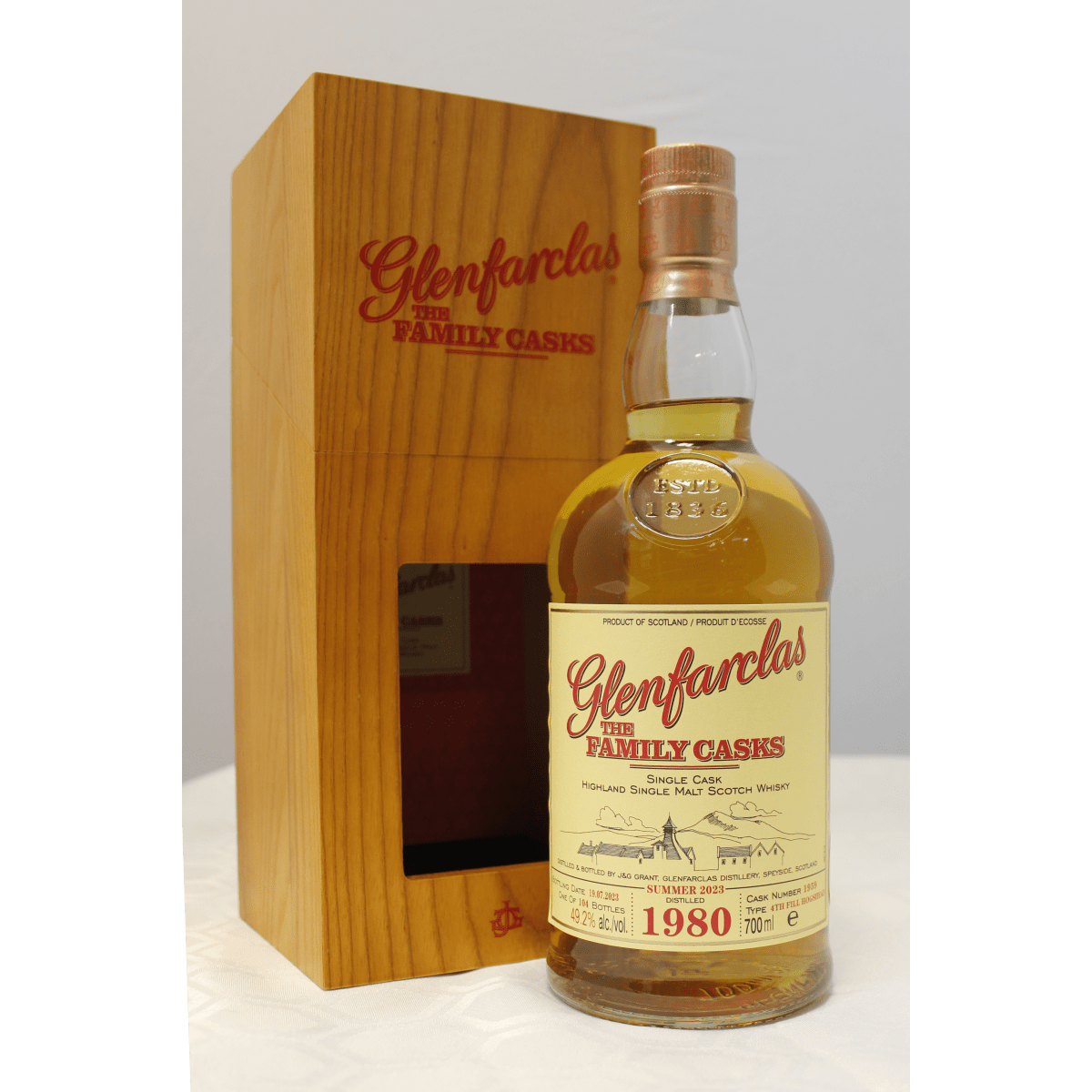 Glenfarclas 1980 43 Year OId Family Casks 4th Fill Hogshead Whisky 700ml